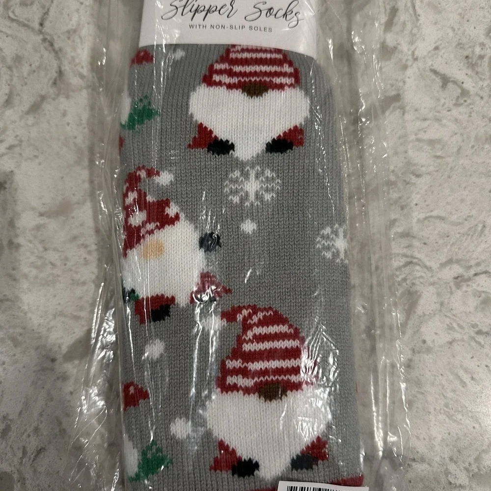 Top It‎ Off Slipper Socks Santa Gnomes Soft